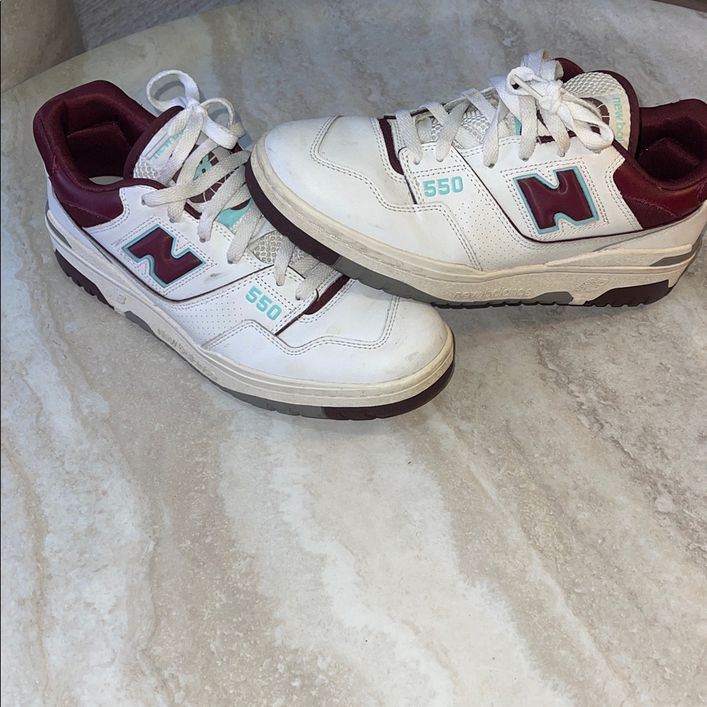 New balance 550 White and Maroon size 11